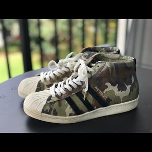 Adidas Pro Model “Quickstrike”